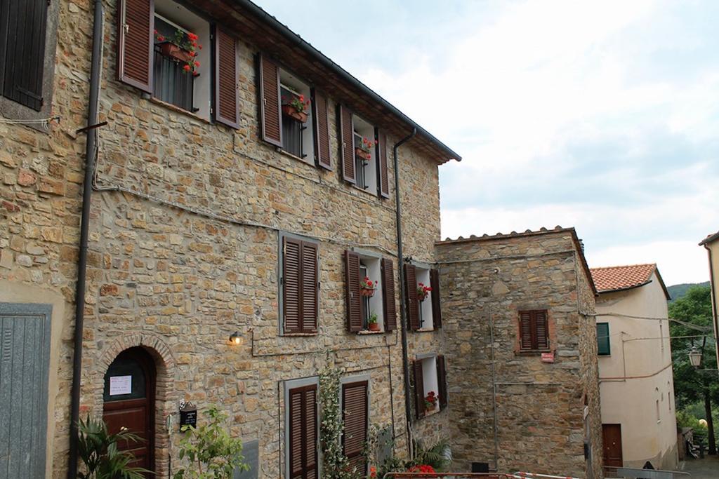 Casa Vacanze In Borgo Monteverdi Marittimo Exteriér fotografie