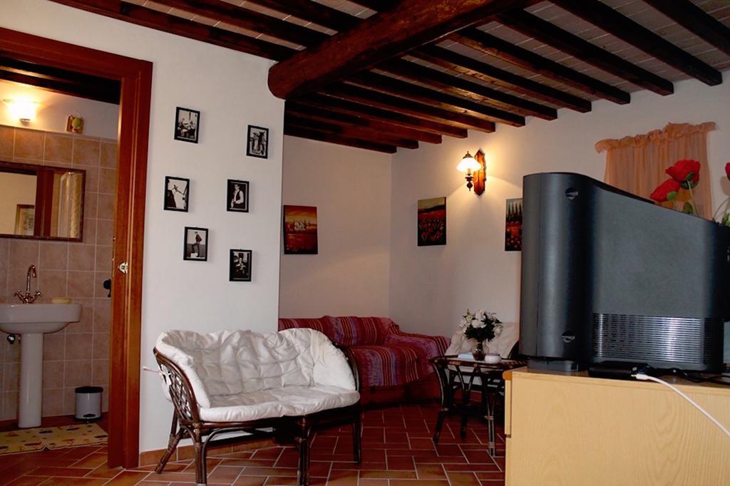 Casa Vacanze In Borgo Monteverdi Marittimo Exteriér fotografie